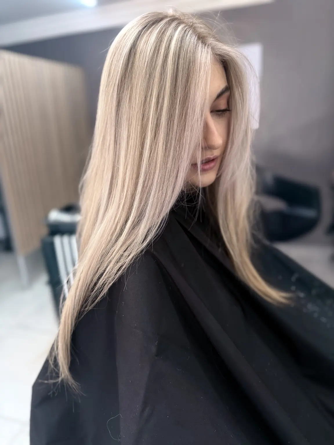 Creamy blonde colour with a smooth finish